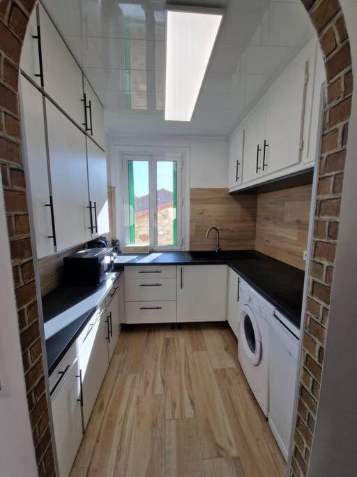 Appartement Classe 2 Etoiles, 2 Chambres, Renove, Climatise アメリ・レ・バン・パラルダ エクステリア 写真